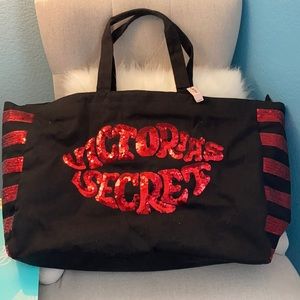 Victoria secret lips tote